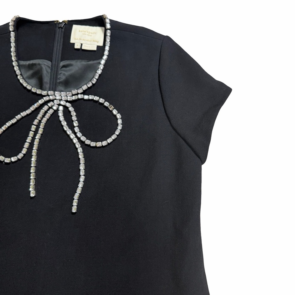 KATE SPADE New York Elegant Black Dress 
Jewel shaped Bow Detail
Size 4 - Picture 6 of 14